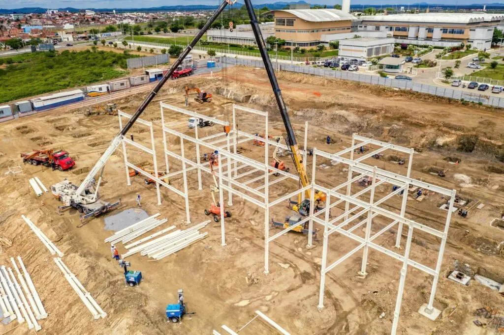 Beginning of a commercial real estate construction project in Malvinas, Brazil